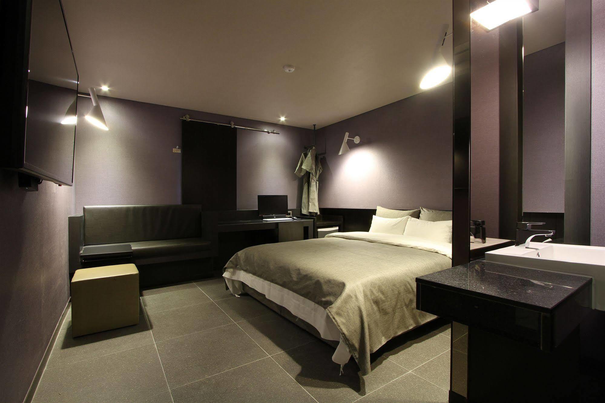 Boutique Hotel K-Oido Siheung Bagian luar foto